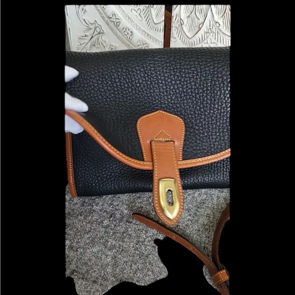 Vintage Dooney & Burke Black Arrowhead Essex Leather Bag s/n AO 400022 - Picture 11 of 13